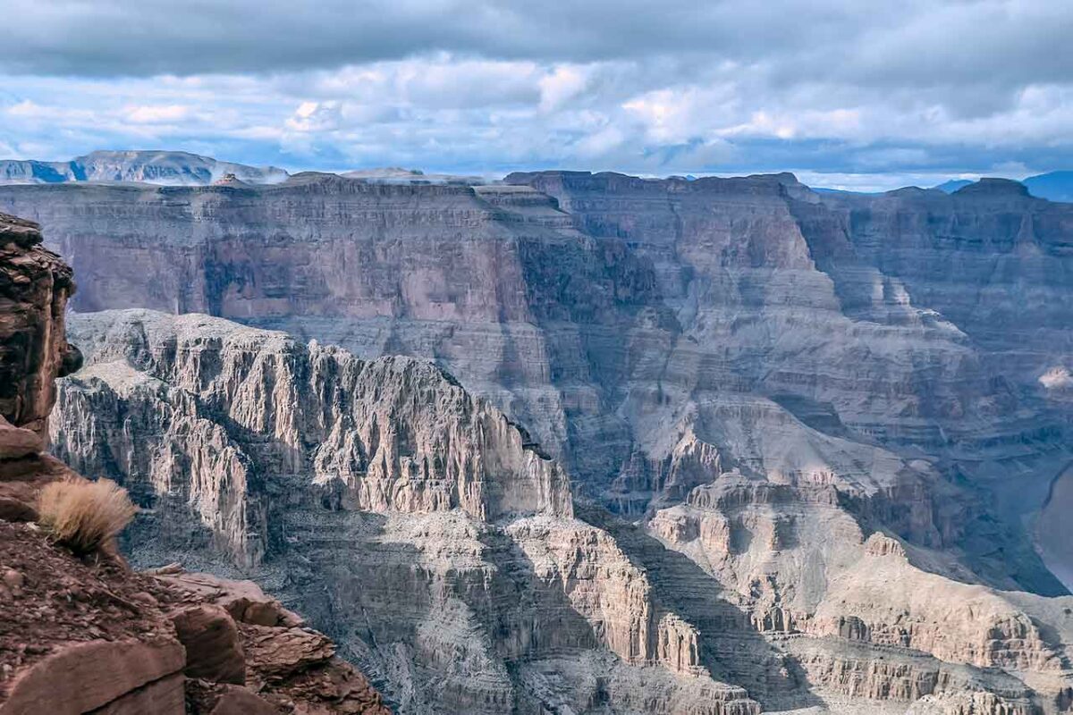 Grand Canyon West Rim – skalne zbocza