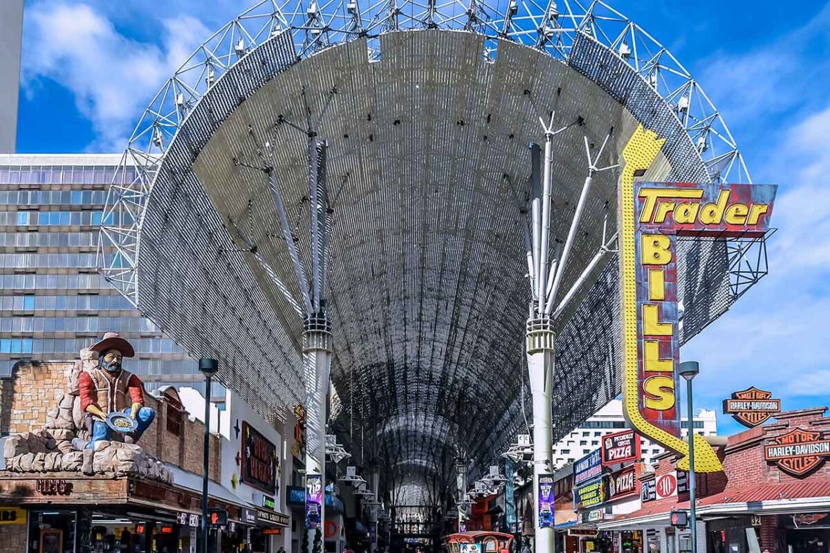 Wejście na Fremont Street Experience w Las Vegas