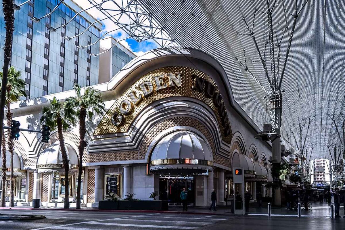 Wejście do kasyna Golden Nugget na Fremont Street