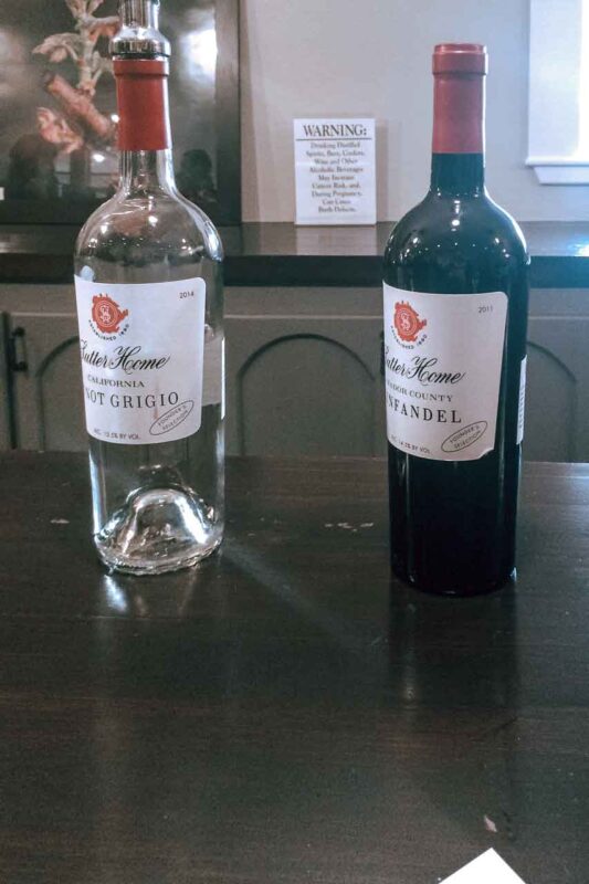Dwie butelki wina z Napa Valley