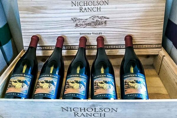Butelki wina z Nicholson Ranch