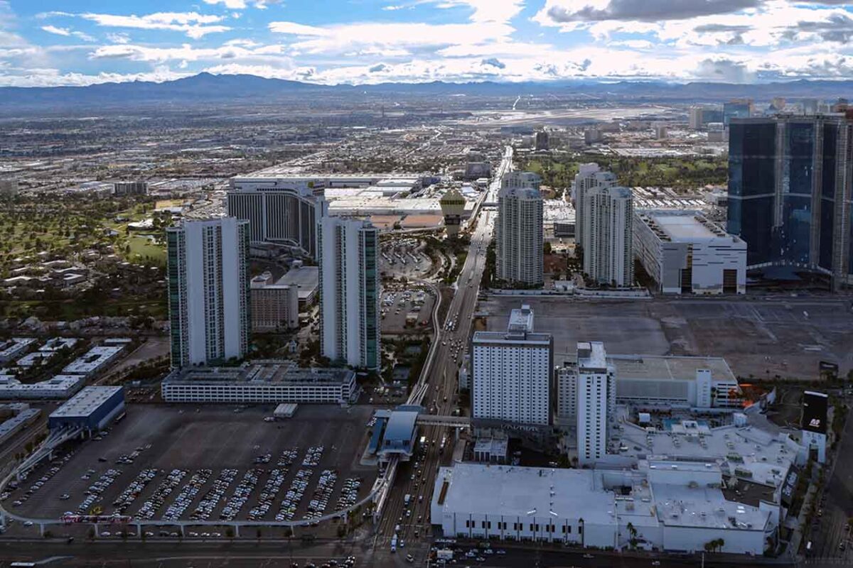 Widok na północny Las Vegas z wieży Stratosphere