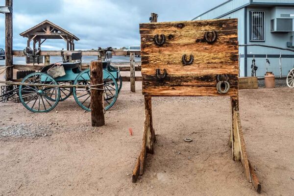 Grand Canyon West Rim Ranch – drewniane dyby