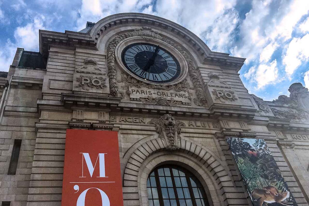 Wejście do Musée d'Orsay w Paryżu