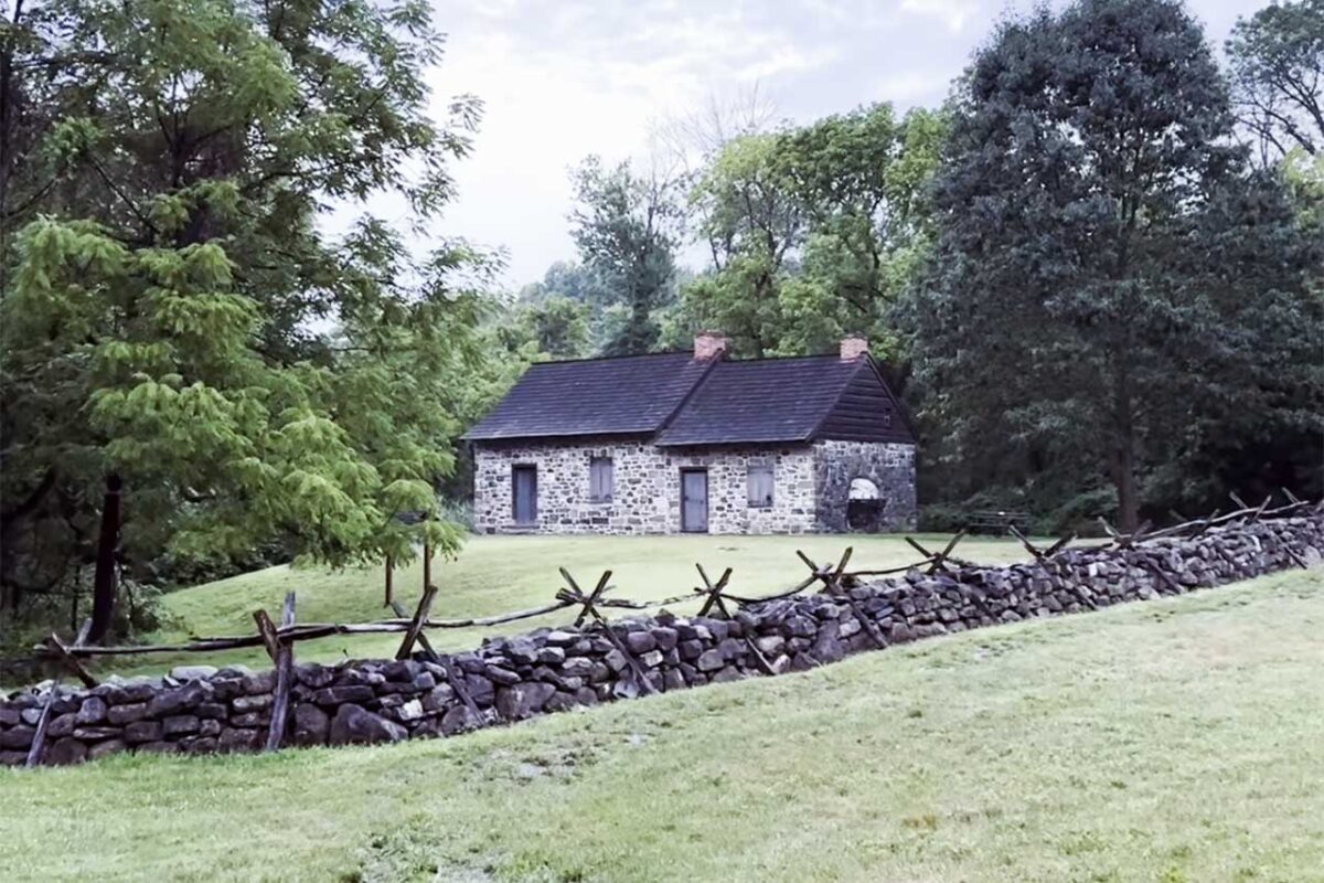 Historic Richmond Town Historic Richmond Town - vista sul villaggio storico con edifici restaurati che mostrano tre secoli di vita a Staten Island.