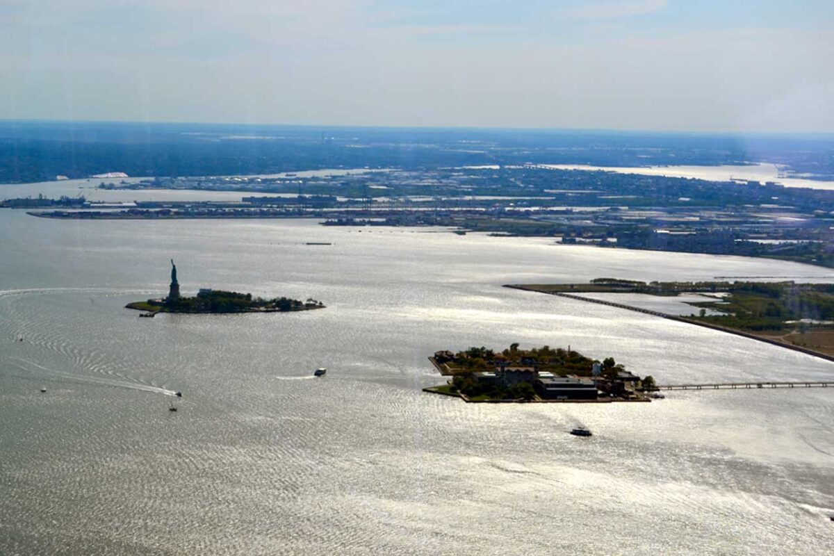 Widok na Statuę Wolności z One World Observatory
