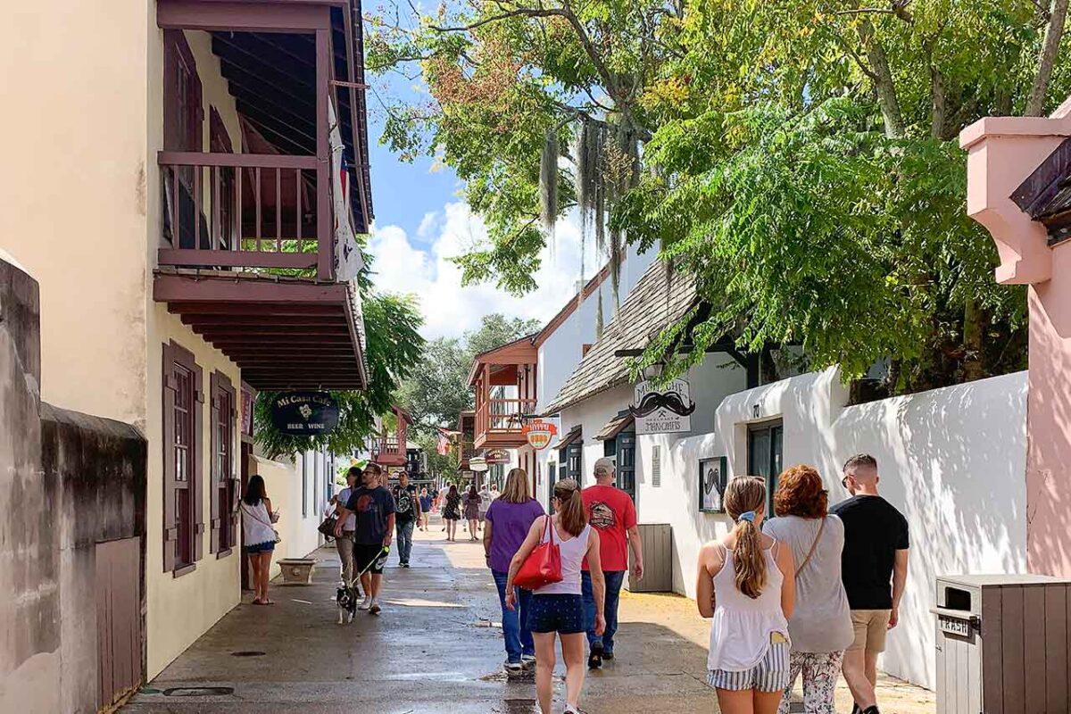 Via St. George a St. Augustine, Florida.