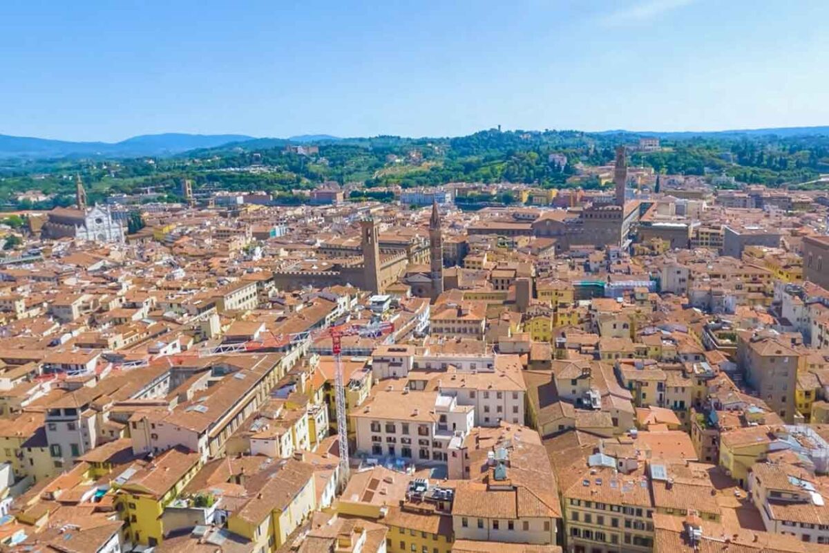 Panorama mozzafiato sui tetti di Firenze e i monumenti visto dalla Cupola del Brunelleschi.