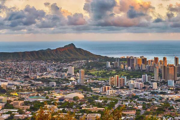Waikiki i Diamond Head z punktu widokowego Tantalus