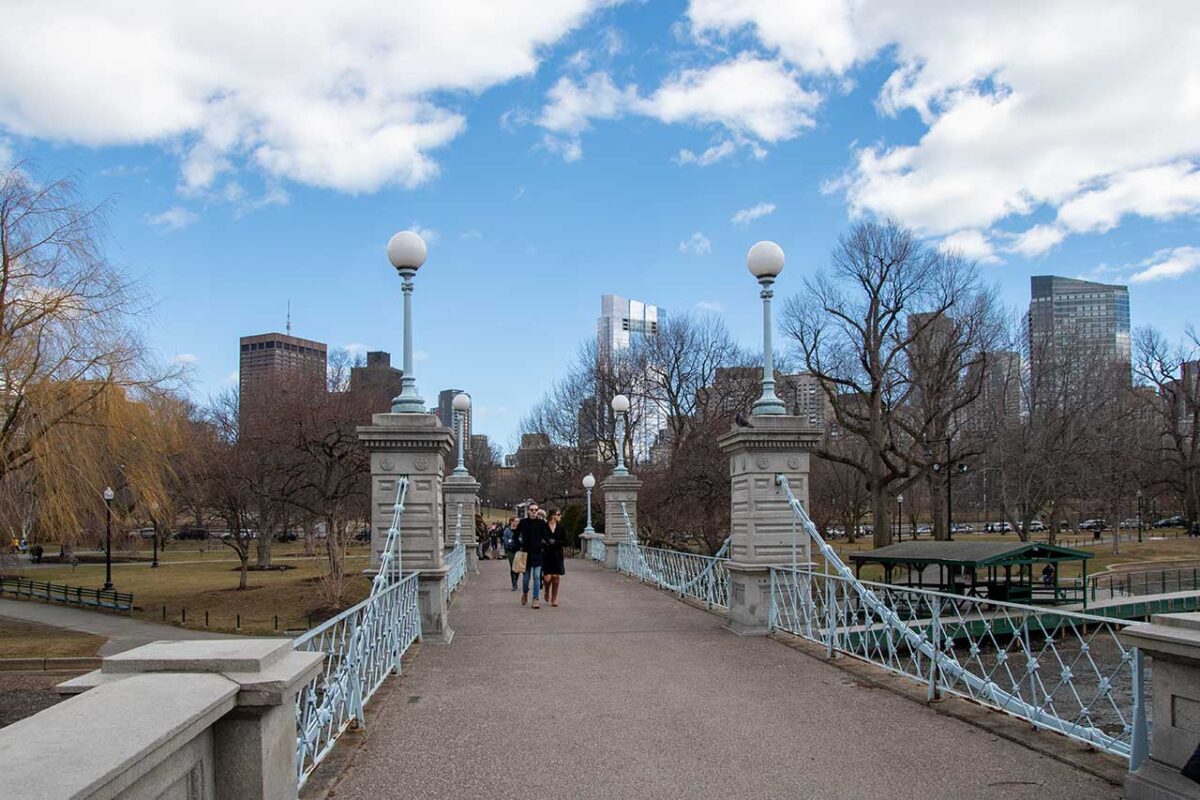 Boston Common – il parco pubblico più antico degli Stati Uniti, area verde nel centro di Boston, luogo popolare di svago e di eventi storici
